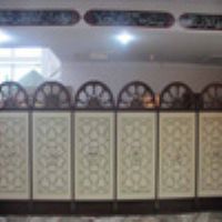 پاراوان و پارتيشن متحرك پارتيشن اداري پارتيشن مسجدي . پارتيشن تك و دوجداره منبرچند پله ويك پله منبر و محراب محراب چوبي تريبون سخنراني صندلي نماز جايگاه قاري. تابلوي كنترل دار نماز فرش سجاده اي كاشان دكوراسيون مذهبي